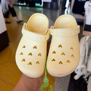DISNEY Mickey ears Crocs yellow M5/W7 WDW